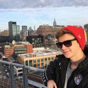 Meet your Posher, Peter garrett